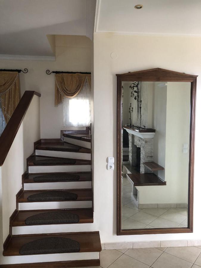 Mariza'S View House Apartment Lakones Luaran gambar