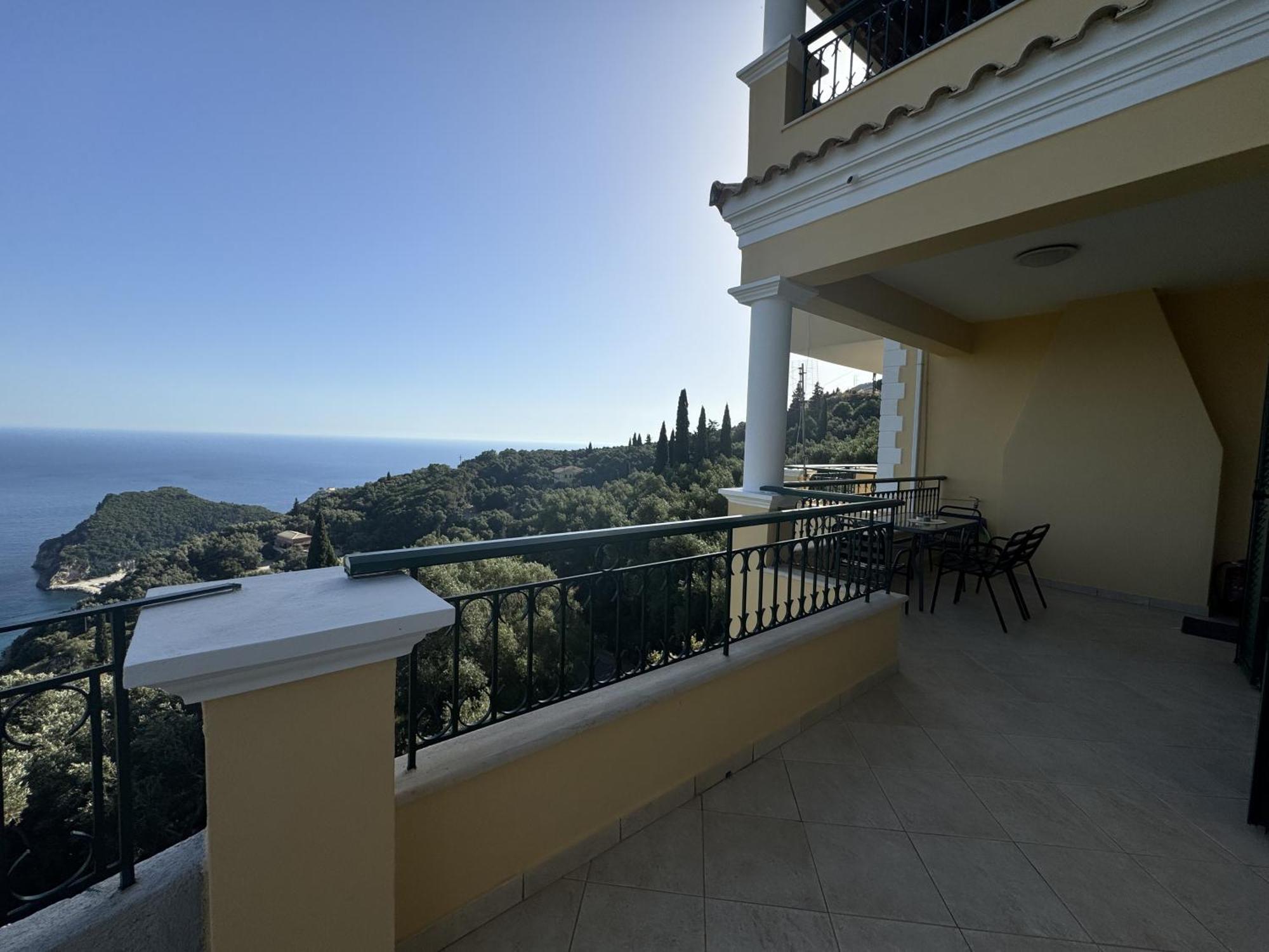 Mariza'S View House Apartment Lakones Luaran gambar