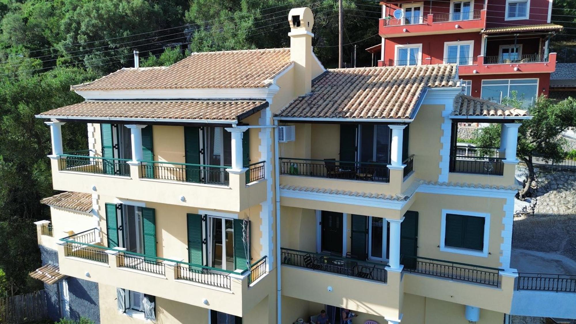 Mariza'S View House Apartment Lakones Luaran gambar