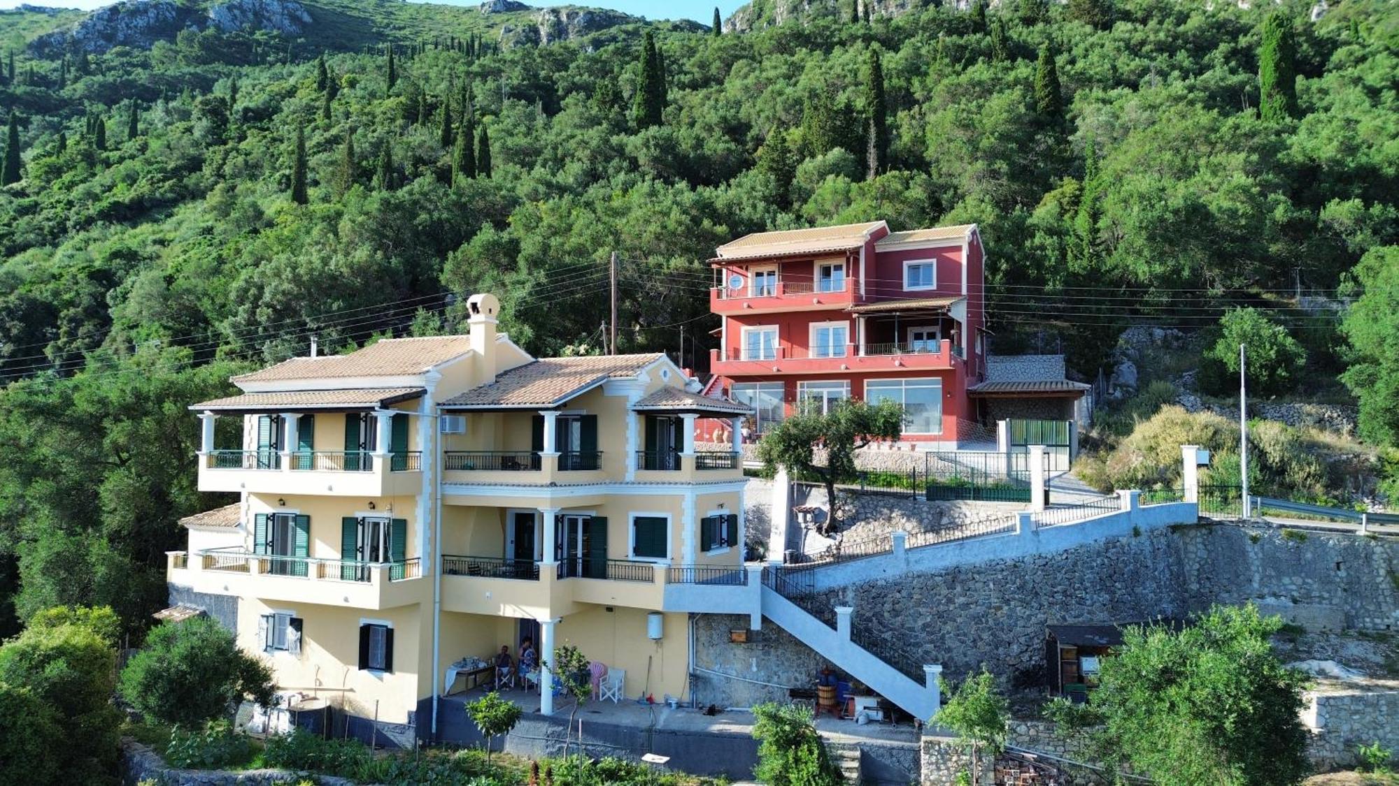 Mariza'S View House Apartment Lakones Luaran gambar